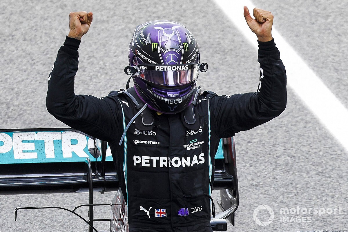 Forbes'e göre Hamilton, dünyanın en çok kazanan 8. sporcusu