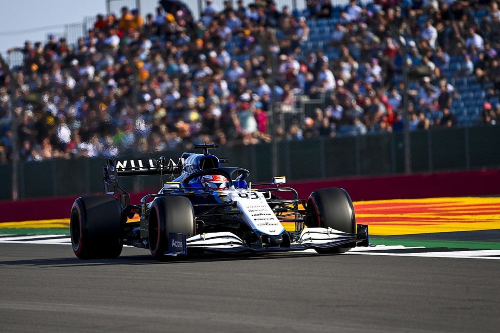 Russell: Rivals "playing it safe" in sprint race "offers an opportunity for Williams"