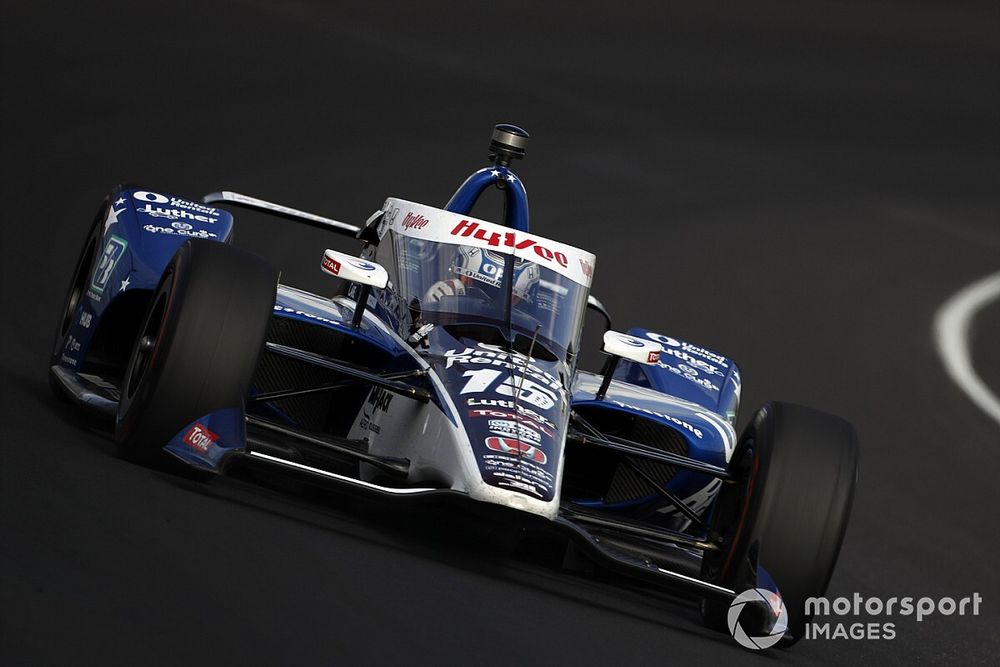 Indy: Rahal vai ao muro com força logo após sair dos boxes nas 500 Milhas