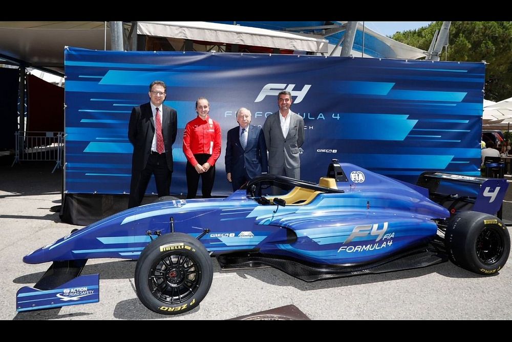 Mobil Formula 4 Generasi Kedua Siap Gunakan Mesin Hibdrida