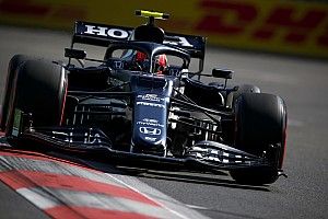F1, Baku, Libere 3: Verstappen sbatte, Gasly prevale, Hamilton risale