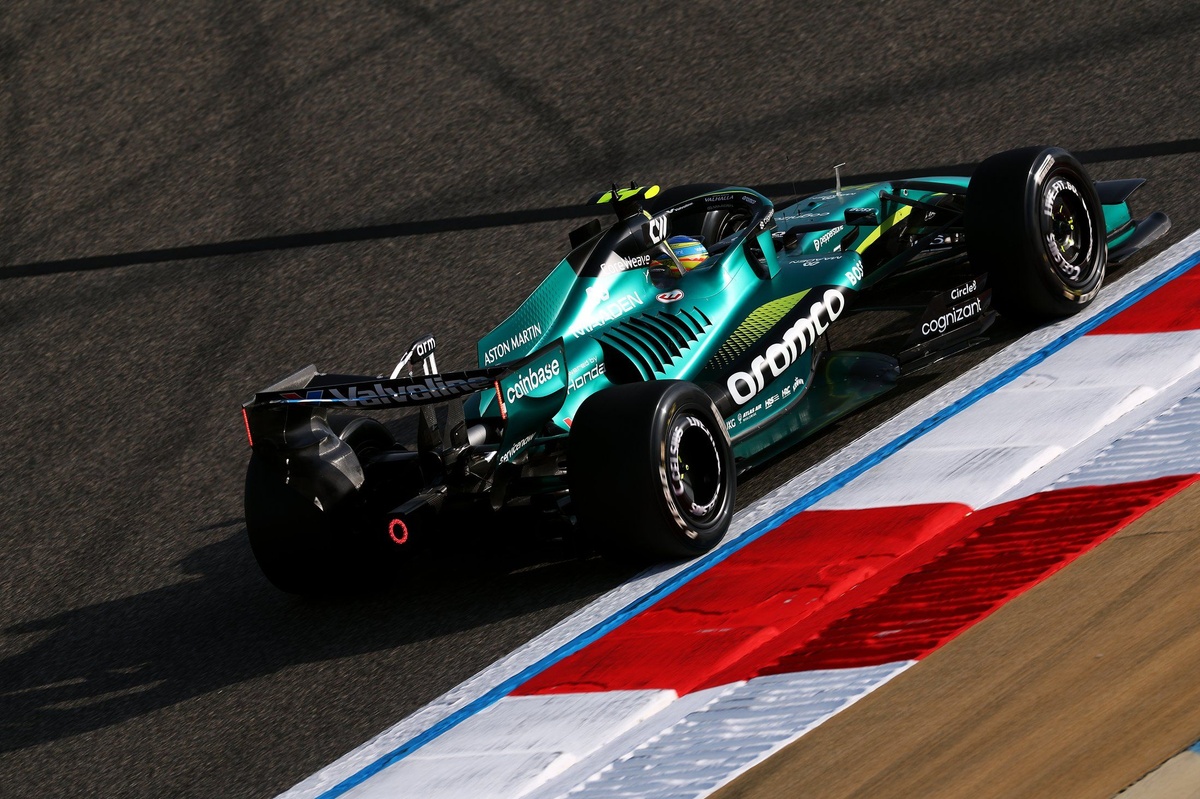 Aston Martin: "Tenemos que ser sinceros con nosotros mismos, nos falta ritmo"