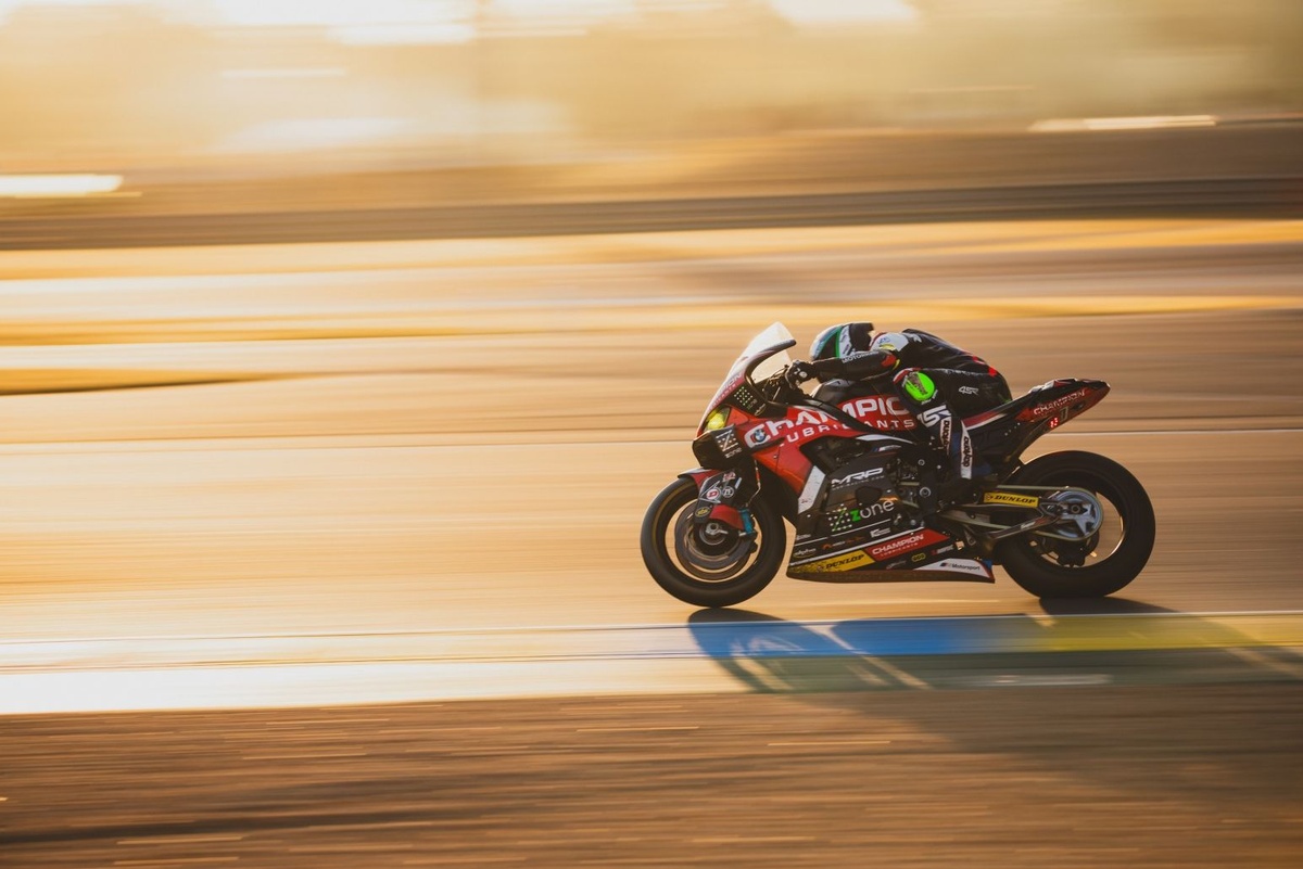 FIM EWC Le Mans yarışı: 24 saatin ardından YART Yamaha lider, Yoshimura SERT Motul ikinci