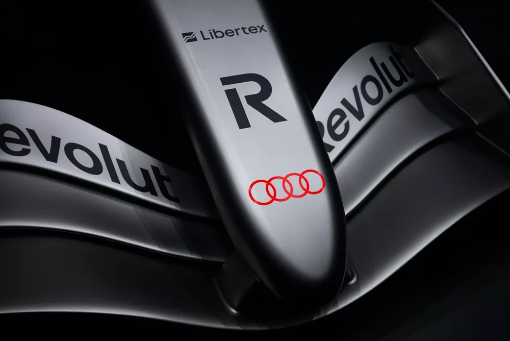 Audi F1 Team R26 decoración
