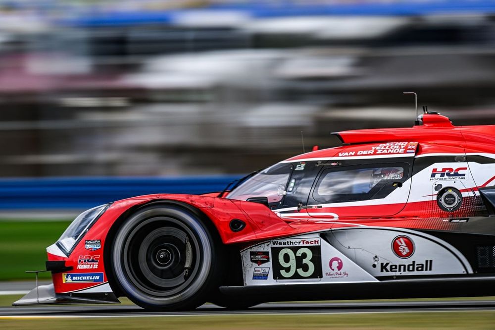 #93 Acura Meyer Shank Racing w/Curb Agajanian Acura ARX-06: Renger van der Zande, Nick Yelloly, Alex Palou, Kaku Ohta