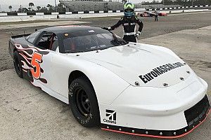 Arianna Casoli ha svolto un test su una vettura Pro Late Model