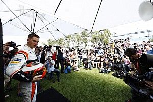 Foto's: Het weekend van Stoffel Vandoorne in Australië