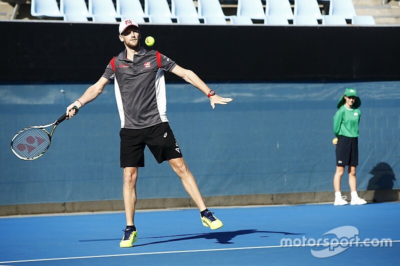 Grosjean cuestiona si la F1 es un deporte