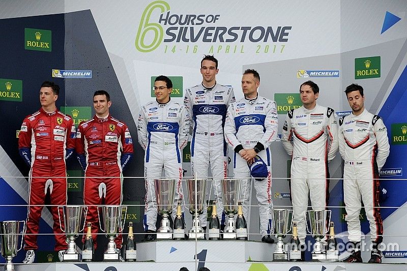 Podium GTE-Pro: ganadores #67 Ford Chip Ganassi Racing Ford GT: Andy Priaulx, Harry Tincknell, Pipo 