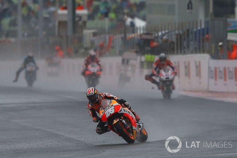 En manque de grip, Pedrosa a été en difficulté sur le mouillé