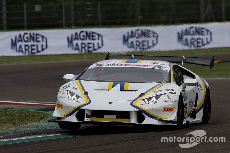 Lamborghini Huracan, S.GTCup #116, Vincenzo Sospiri Racing: Cazzaniga-D'Amico