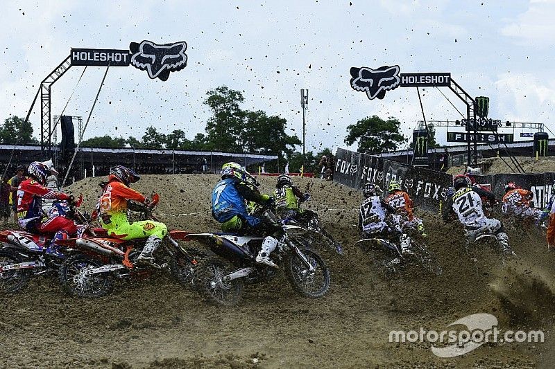 Start Race 1 MXGP Indonesia