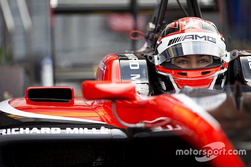 GP3 Spa: Russell grijpt pole op opdrogende baan