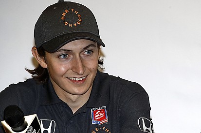 Veach: The new IndyCar suits my driving style