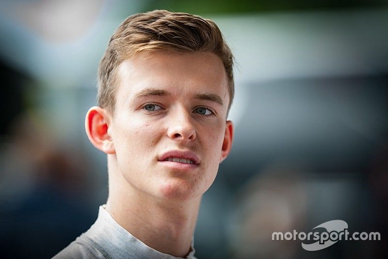 F3 title contender Ilott to make F2 debut