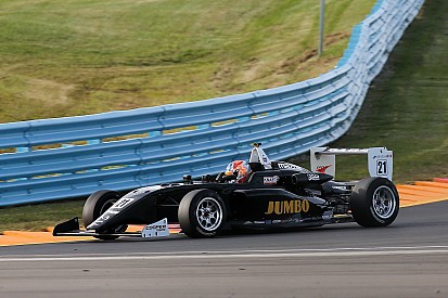 USF2000 Watkins Glen: Van Kalmthout tweede in kwalificatie