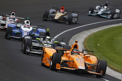 Alonso verkozen tot Indy 500 rookie van het jaar
