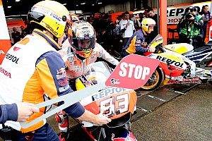 Gunakan ban kering di akhir sesi, Marquez ikuti Rossi