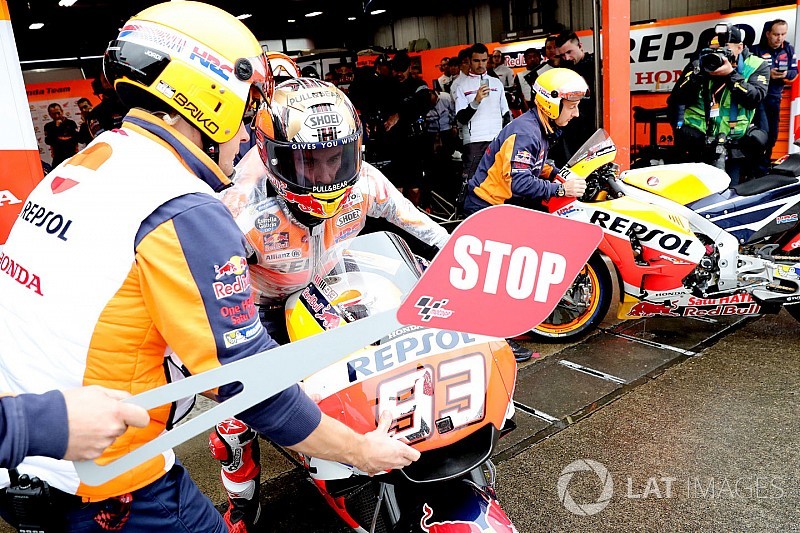 Marquez: "Le slick? Scelta sbagliata, ma se domani c'è un flag to flag..."