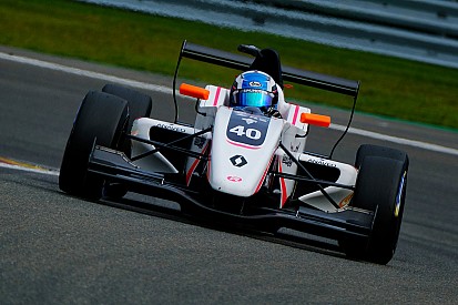 FR 2.0 Silverstone: Milesi pakt eerste zege, P12 voor Verschoor