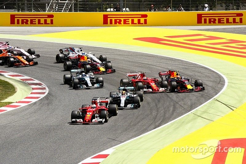 Verstappen en Raikkonen geven Bottas de schuld van touché in eerste bocht