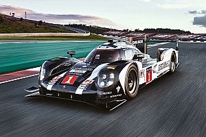 Porsche présente sa 919 Hybrid 2016