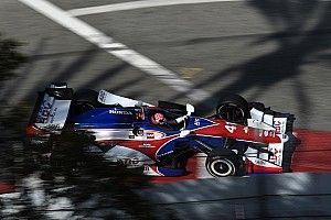 Foyt remains wary of the Chevrolets in qualifying