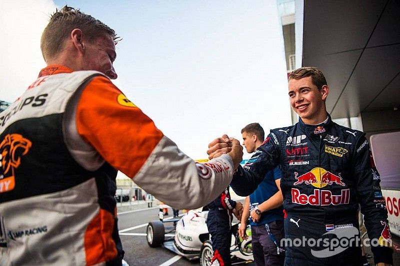 MP Motorsport-trio op jacht naar titel: "We vechten het onderling wel uit"