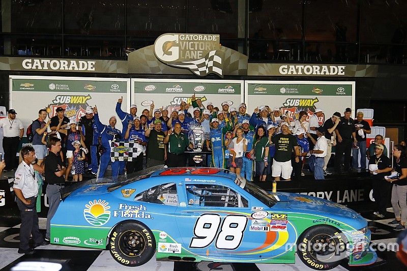 Almirola declared Daytona winner after review of the finish