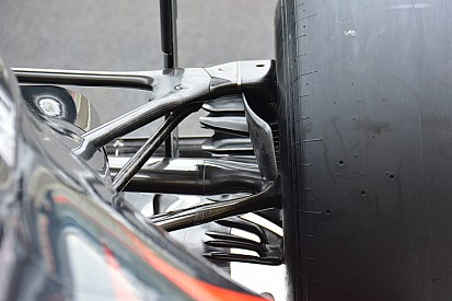 McLaren: nuova brake duct posteriore e modifica al fondo sulla MP4-31