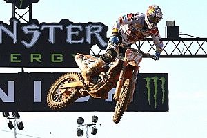 Webb vince il GP di casa, ma Herlings cala il tris Mondiale