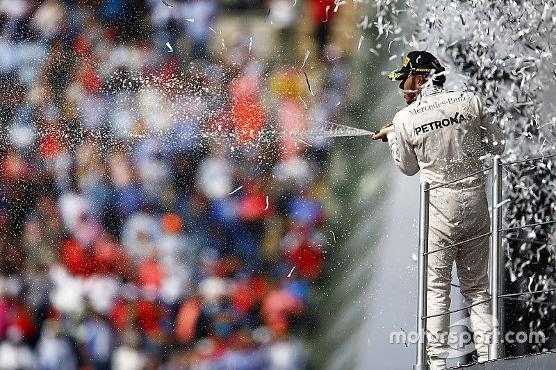 Mexican GP analysis: Mercedes gambles with Hamilton's title hopes