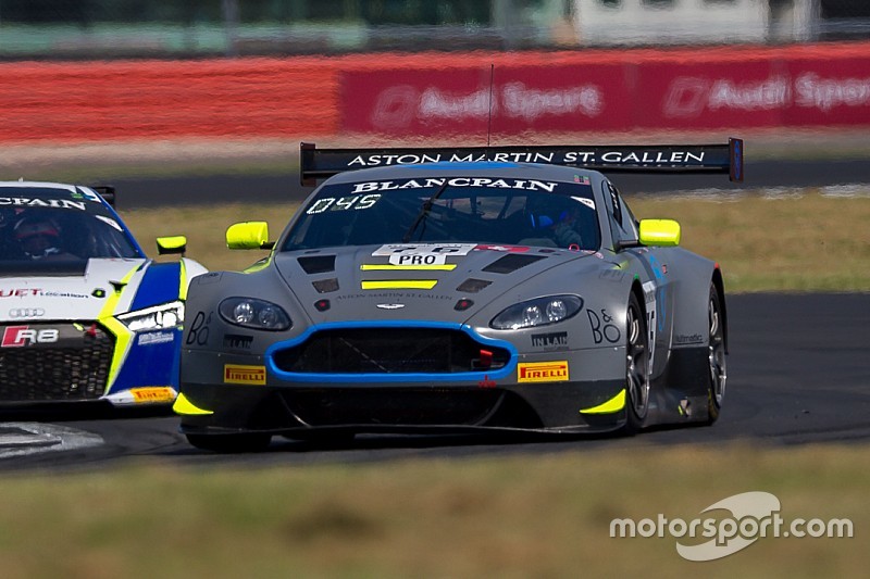 Vaxiviere, Dennis e Thiim portano l'Aston Martin in pole a Silverstone