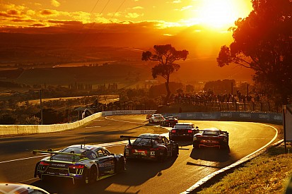 30 fotos que muestran que las 12h de Bathurst es la carrera más hermosa del mundo