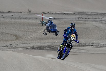 Van Beveren, nuevo líder y Farrés se mete en el top 10 de motos