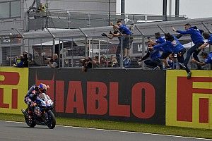 WorldSBK Inggris: Van der Mark sabet kemenangan perdana