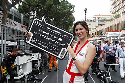 El GP de Mónaco recupera a las chicas de la parrilla... de manera original