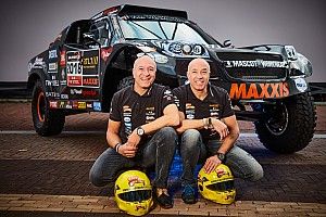 Tim und Tom Coronel: Rallye Dakar 2018 in einem Auto