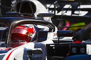 Espelhos deixam pilotos da F1 "cegos", diz Magnussen