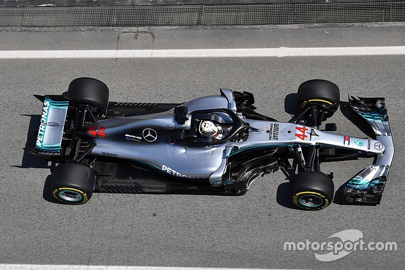 Hamilton szerint a Ferrari altat Barcelonában