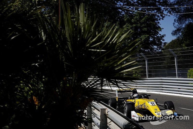 Sacha Fenestraz, Carlin Dallara F317 - Volkswagen