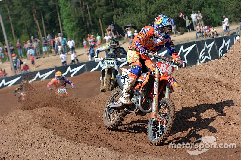 Herlings è inarrestabile: doppietta e quinta vittoria in Lettonia