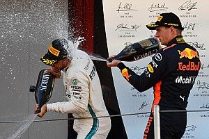 Verstappen over vijfde titel Hamilton: “Fijn voor hem”