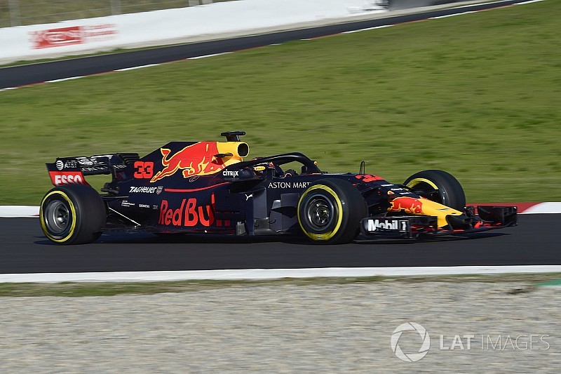 Red Bull comete un "error estratégico" con el combustible, dice Wolff