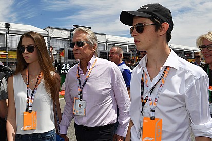A Forma-1 kulisszái mögött Kanadából: Michael Douglas, szupermodellek, rajtrács...