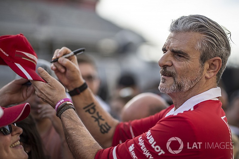 Arrivabene: "El reglamento es claro, Raikkonen merecía el podio"