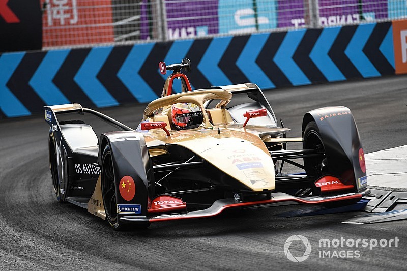 Vergne rosszul aludt Hongkong óta, de végre elérkezett a győzelem napja