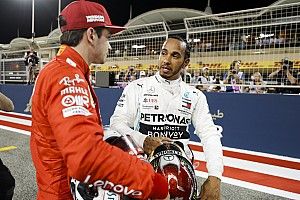 Hamilton se impressiona com ritmo das Ferraris no Bahrein: 'Incrível'