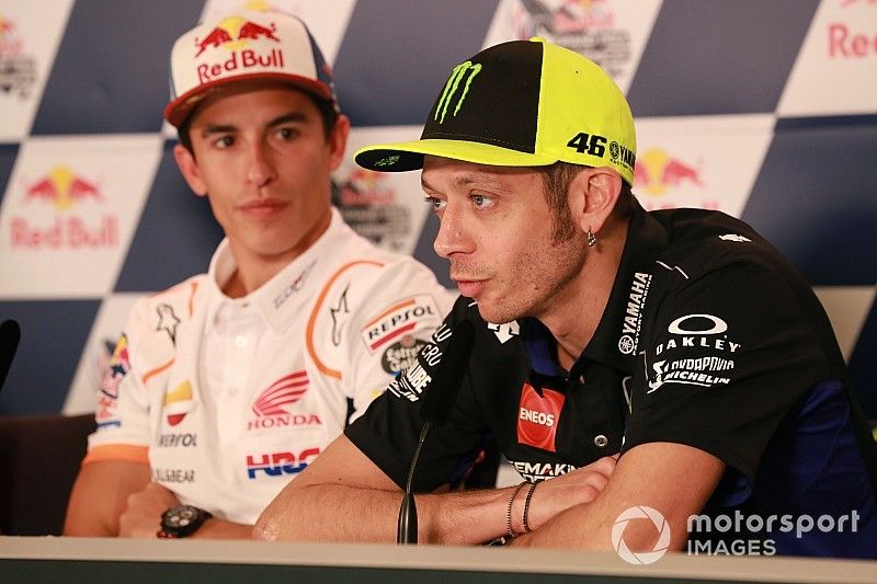 Rossi: “Termas fue el momento adecuado para la encajada de manos con Márquez”