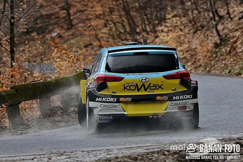 Trzy Hyundaie i20 R5 2BRally na Rajdzie Świdnickim-Krause